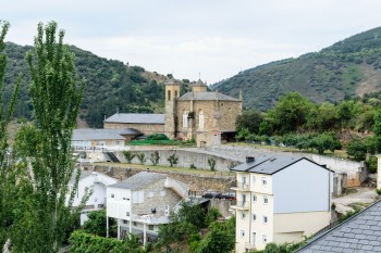 Entering Villafranca del Bierzo